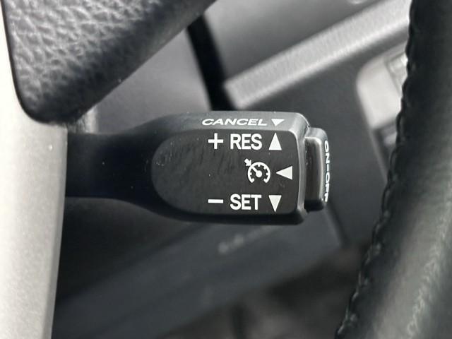 ヴォクシー ハイブリッドZS 煌II 電動両側スライドドア フルフラット ドライブレコーダ パワーステアリング DVD再生可 リアクーラー スマキー 地デジTV AUX 横滑防止 点検記録簿 Wエアバック AAC LEDランプ エアバッグ(13枚目)