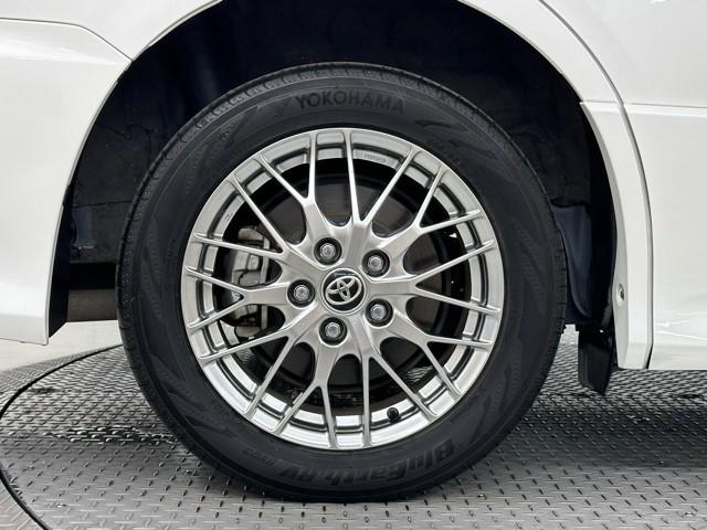 ヴォクシー ハイブリッドZS 煌II 電動両側スライドドア フルフラット ドライブレコーダ パワーステアリング DVD再生可 リアクーラー スマキー 地デジTV AUX 横滑防止 点検記録簿 Wエアバック AAC LEDランプ エアバッグ(19枚目)