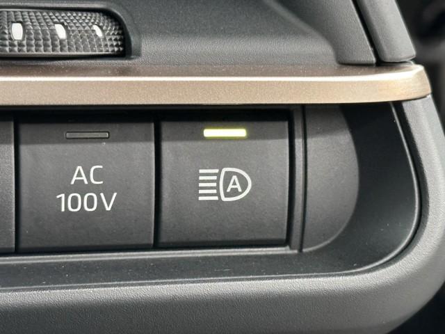 クラウンクロスオーバー Gレザーパッケージ クルーズコントロール パワーシート バックモニター 記録簿 LEDヘッドランプ レザーシート ドラレコ ETC 100V電源 フルセグTV 4WD スマートキー 盗難防止装置 キーレス ABS(13枚目)