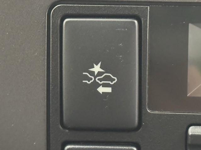 ハイエースバン スーパーＧＬ　ダークプライムＩＩ　衝突回避システム　運転席助手席エアバック　ＥＳＣ　ドライブレコーダー付　フルフラット　スマートエントリー　ＬＥＤライト　地デジ　エアコン　パワーウィンドウ　エアバック　キーレスエントリー　ＥＴＣ付き（15枚目）