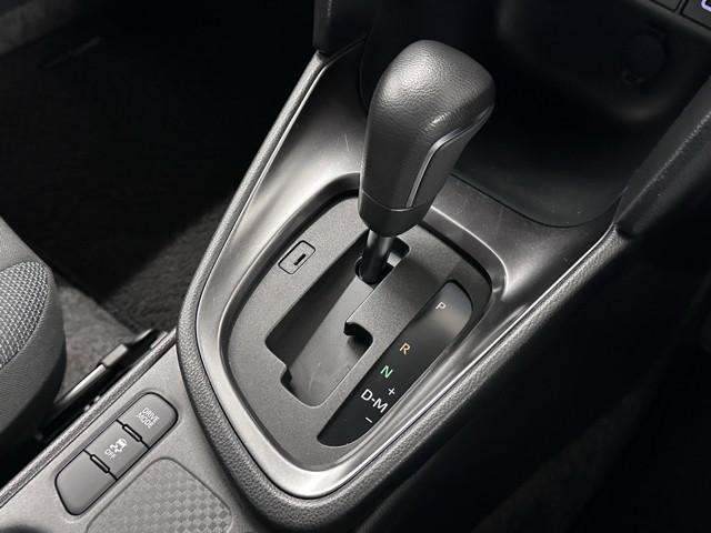 ヤリスクロス Ｇ　ＥＴＣ装備　リヤカメラ　点検記録簿　スマートエントリー　イモビライザー　オートエアコン　アルミホイール　キーレス　パワーウィンドウ　クルコン　ＡＢＳ　ドライブレコーダー　エアバッグ　パワーステアリング（9枚目）