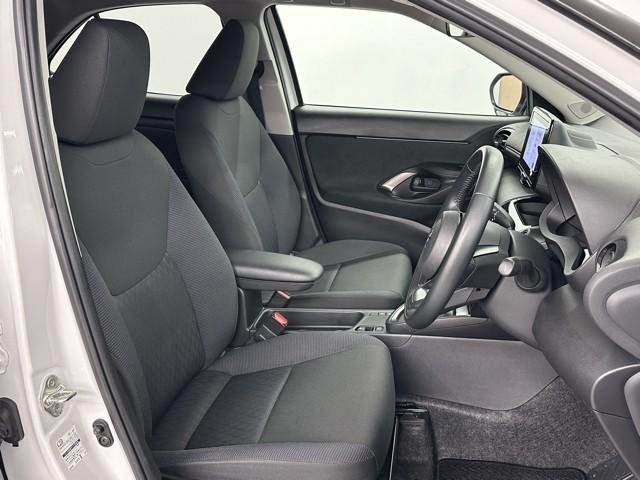 ヤリスクロス Ｇ　ＥＴＣ装備　リヤカメラ　点検記録簿　スマートエントリー　イモビライザー　オートエアコン　アルミホイール　キーレス　パワーウィンドウ　クルコン　ＡＢＳ　ドライブレコーダー　エアバッグ　パワーステアリング（16枚目）