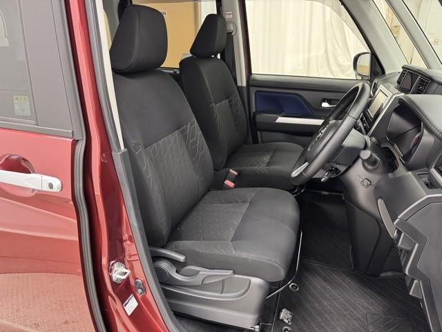 タンク カスタムＧ－Ｔ　スマキ－　地上デジタル　アルミホイル　踏み間違い防止装置　両側電動ドア　ＬＥＤヘッドライト　クルコン　リアカメラ　横滑り防止装置　ＥＴＣ　キーレス　ドライブレコーダー　ＴＶナビ　オートエアコン　ＤＶＤ（16枚目）