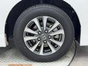 かっこいいホイールですね。 車のイメージを大きく左右するホイール部分はコダワリを持ちたいですね。