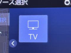 ＴＶが見れるチューナーを装備しています。　新しい車でも付いていないことで、ＴＶが見れない事も多々あるので要チェックです。 7