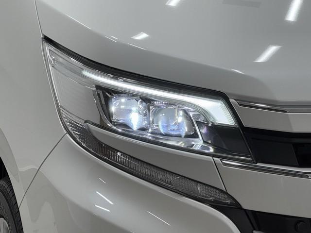 ノア ハイブリッドＸ　衝突被害軽減ブレーキ　両側電動スライドドア　Ｂｌｕｅｔｏｏｔｈ音楽　車線逸脱防止　電格ミラー　ＴＳＳ　両側電動ドア　ＡＨＢ　Ｂカメラ　フルフラット　ＤＶＤ再生可　横滑り防止　エアバック　オートエアコン（20枚目）