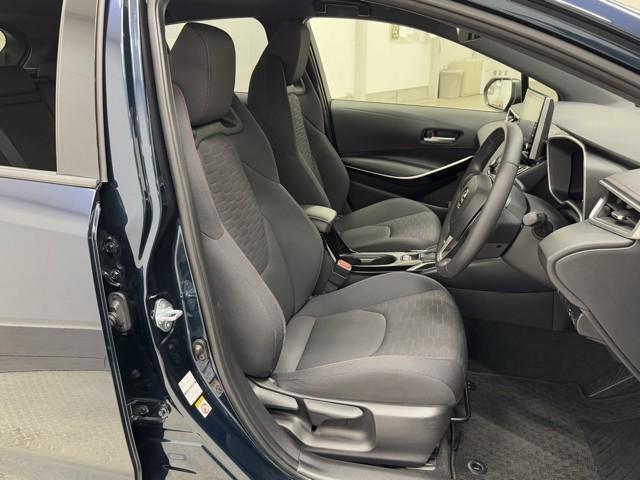 カローラスポーツ ハイブリッドＧ　Ｚ　衝突被害軽減ブレーキ　車検整備付　ＥＴＣ２．０　メモリーナビ　Ｂモニ　ドラレコ付　電動格納式ドアミラー　サイドエアバック　ハイビームアシスト　前後誤発進抑制　盗難防止　ＬＫＡ　スマートキーシステム（17枚目）