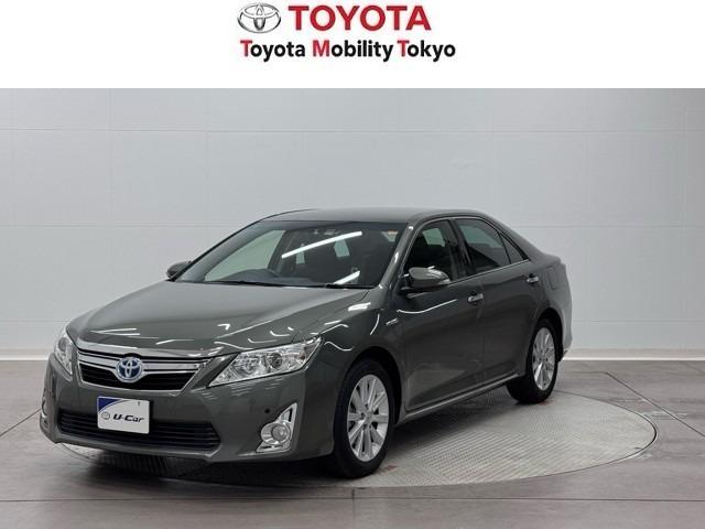 カムリ ハイブリッド　Ｇパッケージ　ドライブレコーダー　Ｂｌｕｅｔｏｏｔｈ　ナビ＆ＴＶ　ワンセグＴＶ　ＨＩＤヘッドライト　クリアランスソナー　スマートキー　ＥＴＣ　車検整備付き　純正ＳＤナビ　バックモニター　盗難防止装置　純正アルミ（4枚目）