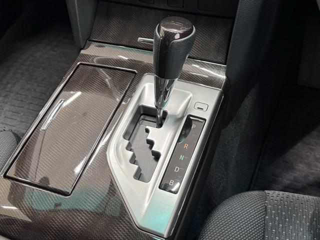 カムリ ハイブリッド　Ｇパッケージ　ドライブレコーダー　Ｂｌｕｅｔｏｏｔｈ　ナビ＆ＴＶ　ワンセグＴＶ　ＨＩＤヘッドライト　クリアランスソナー　スマートキー　ＥＴＣ　車検整備付き　純正ＳＤナビ　バックモニター　盗難防止装置　純正アルミ（15枚目）