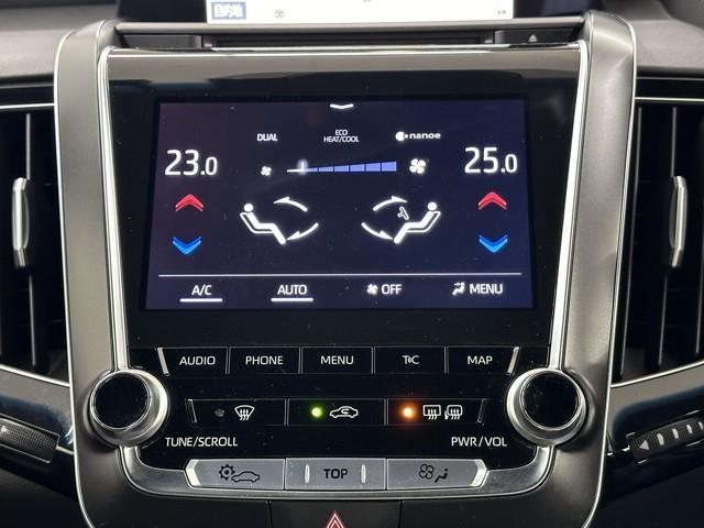クラウンハイブリッド ＲＳアドバンス　衝突被害軽減ブレーキ　車検整備付　ドラレコ付　パノラマモニター　２．０ＥＴＣ　Ｂｌｕｅｔｏｏｔｈ対応　クルーズＣ　ＡＣ１００Ｖ　アイドリングストップ　セキュリティーアラーム　インテリキー　車線逸脱警報（12枚目）