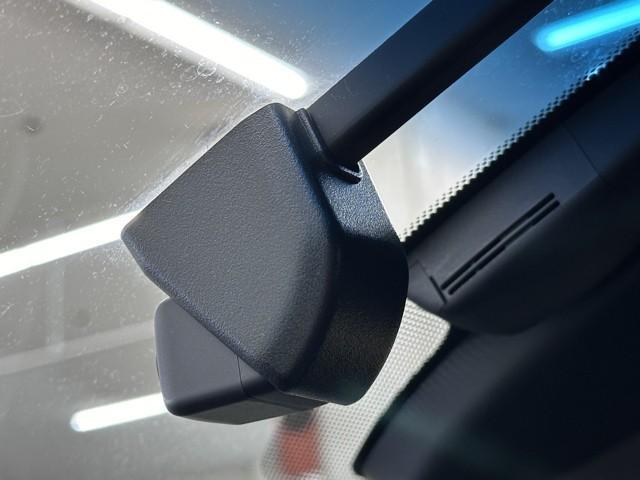 クラウンハイブリッド ＲＳアドバンス　衝突被害軽減ブレーキ　車検整備付　ドラレコ付　パノラマモニター　２．０ＥＴＣ　Ｂｌｕｅｔｏｏｔｈ対応　クルーズＣ　ＡＣ１００Ｖ　アイドリングストップ　セキュリティーアラーム　インテリキー　車線逸脱警報（15枚目）