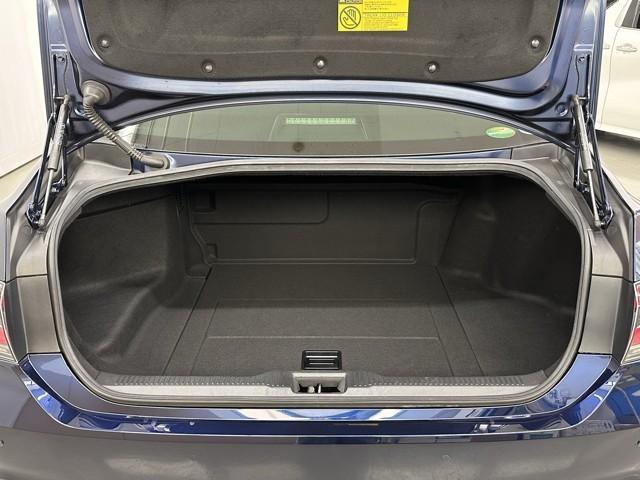 クラウンハイブリッド ＲＳアドバンス　衝突被害軽減ブレーキ　車検整備付　ドラレコ付　パノラマモニター　２．０ＥＴＣ　Ｂｌｕｅｔｏｏｔｈ対応　クルーズＣ　ＡＣ１００Ｖ　アイドリングストップ　セキュリティーアラーム　インテリキー　車線逸脱警報（21枚目）