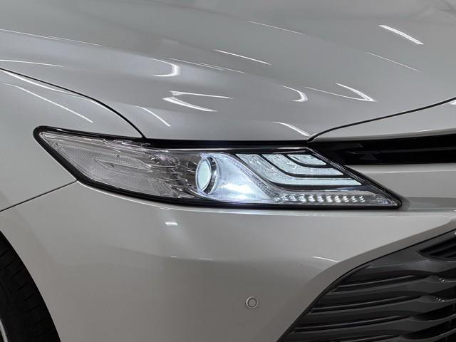 カムリ Ｇレザーパッケージ　衝突被害軽減　ＤＶＤプレーヤー　定期点検記録簿　ＬＥＤランプ　横滑り防止　本革シート　電動シート　イモビライザー　エアバッグ　キーフリー　メモリ－ナビ　オートクルーズ　ＡＢＳ　ドライブレコーダ　ＥＴＣ（21枚目）