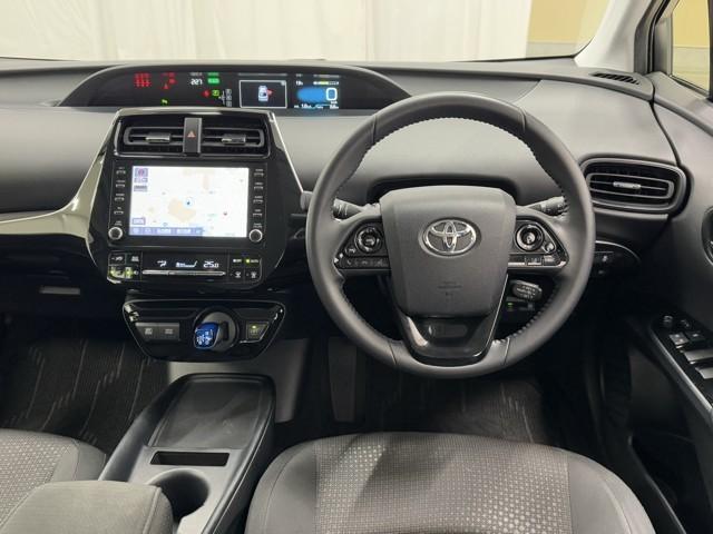 プリウス S 衝突被害軽減ブレーキ 100V ソナー 車線逸脱 取説記録簿 Bluetoothオーディオ USB オートLED アイスト ESC スマートキ- メモリーナビゲーション ETC車載器 ドライブレコーダ(7枚目)