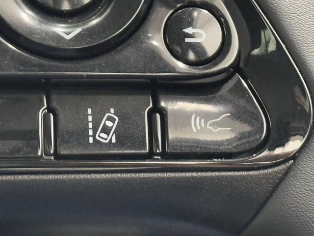 プリウス S 衝突被害軽減ブレーキ 100V ソナー 車線逸脱 取説記録簿 Bluetoothオーディオ USB オートLED アイスト ESC スマートキ- メモリーナビゲーション ETC車載器 ドライブレコーダ(14枚目)