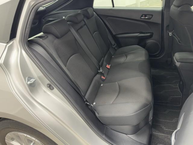 プリウス S 衝突被害軽減ブレーキ 100V ソナー 車線逸脱 取説記録簿 Bluetoothオーディオ USB オートLED アイスト ESC スマートキ- メモリーナビゲーション ETC車載器 ドライブレコーダ(18枚目)