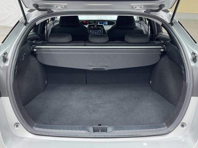 プリウス S 衝突被害軽減ブレーキ 100V ソナー 車線逸脱 取説記録簿 Bluetoothオーディオ USB オートLED アイスト ESC スマートキ- メモリーナビゲーション ETC車載器 ドライブレコーダ(19枚目)