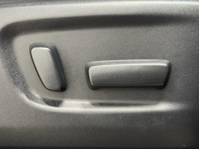 アルファードハイブリッド エグゼクティブラウンジS 衝突被害軽減ブレーキ 全周囲カメラ サンルーフ 両側電動パワースライドドア 4WD パワーバックドア ETC2.0 LEDランプ 本革エアシート ドラレコ メモリーナビ 3列シート AC100V(18枚目)