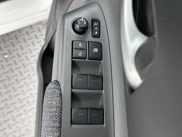 シエンタ Ｚ　衝突被害軽減ブレーキ　両側電動スライドドア　３６０度カメラ　Ｂｌｕｅｔｏｏｔｈオーディオ　ＵＳＢ　メディアプレイヤー接続　ＥＴＣ２．０　ドラレコ　メモリーナビ　ＬＥＤヘッドランプ　キーレスエントリー（19枚目）