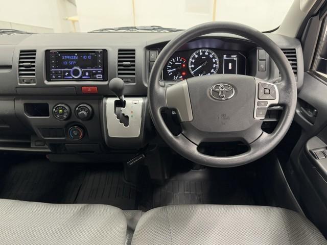 ハイエースバン DX GLパッケージ Bカメラ LED ワンオーナー リモコンキー 横滑り防止 オートエアコン パワーウィンドウ エアバッグ AUX入力 パワステ 盗難防止装置 ABS メンテナンスノート ETC ドラレコ(7枚目)