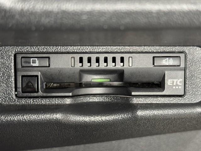 ハイエースバン DX GLパッケージ Bカメラ LED ワンオーナー リモコンキー 横滑り防止 オートエアコン パワーウィンドウ エアバッグ AUX入力 パワステ 盗難防止装置 ABS メンテナンスノート ETC ドラレコ(11枚目)