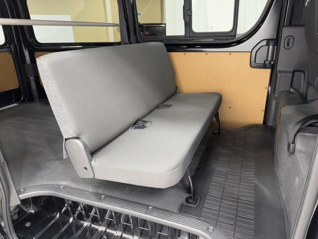 ハイエースバン DX GLパッケージ Bカメラ LED ワンオーナー リモコンキー 横滑り防止 オートエアコン パワーウィンドウ エアバッグ AUX入力 パワステ 盗難防止装置 ABS メンテナンスノート ETC ドラレコ(18枚目)