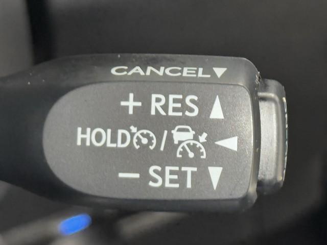 Ｃ－ＨＲ Ｇ　衝突被害軽減ブレーキ　車検整備付　前後ドライブレコーダー　ＥＴＣ２．０　メモリーナビ　バックモニター　Ｂｌｕｅｔｏｏｔｈ対応　ミュージックプレイヤー接続可　ＵＳＢ接続　盗難防止システム　ＬＥＤライト（12枚目）