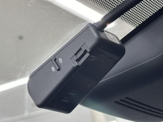 アクア X 踏み間違い防止 100V イモビ ナビ&TV ドライブレコーダー フルセグ 点検記録簿 LEDヘッドライト スマートキー 横滑り防止機能 キーレスエントリー アルミホイール オートクルーズ ETC(15枚目)