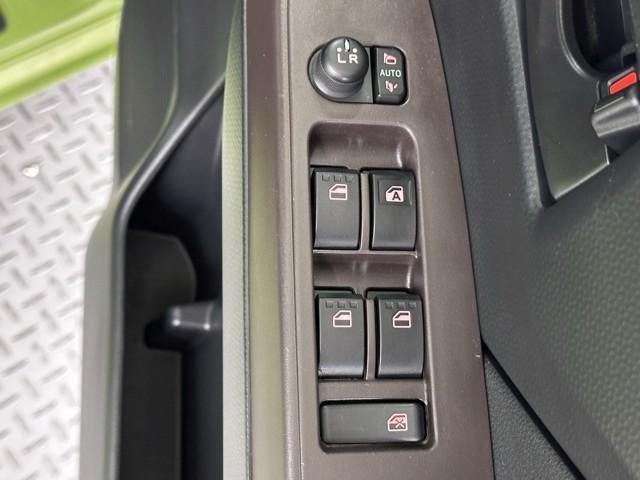 ルーミー G S 衝突被害軽減ブレーキ 車検整備 ETC2.0 両側パワースライドドア アイドリングストップ メモリナビ バックモニター オートクルーズ イモビライザー キーレスエントリー Bluetoothオーディオ(18枚目)