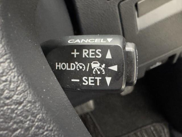 アルファードハイブリッド S タイプゴールドII TSS 地デジ Bカメラ クルーズコントロール LEDライト デュアルエアコン ETC キーレス ミュージックプレイヤー接続可 ドライブレコーダー 3列シート 4WD メモリーナビ スマートキー AC(13枚目)