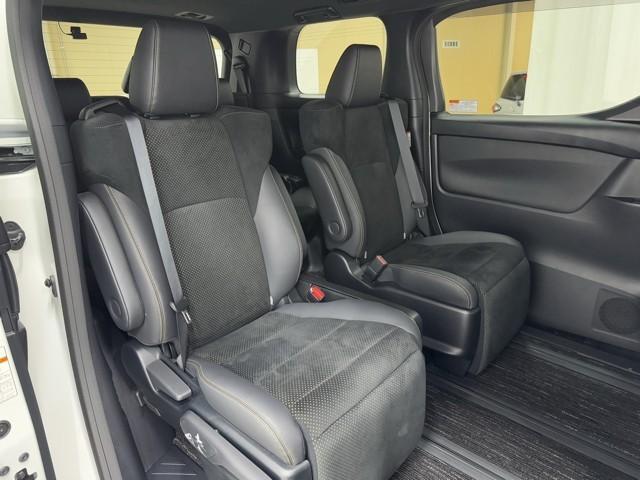 アルファードハイブリッド S タイプゴールドII TSS 地デジ Bカメラ クルーズコントロール LEDライト デュアルエアコン ETC キーレス ミュージックプレイヤー接続可 ドライブレコーダー 3列シート 4WD メモリーナビ スマートキー AC(19枚目)