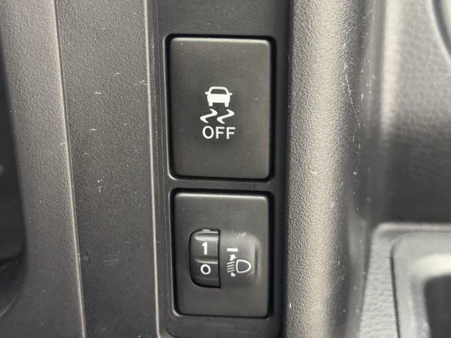 プロボックス ＧＬ　トヨタ認定中古車　Ｂｌｕｅｔｏｏｔｈ　ドライブレコーダー　地デジテレビ　運転席エアバック　パワーウインド　ＴＳＳ　Ｗエアバッグ　盗難防止システム　ＡＵＸ接続　横滑り防止機能　ＤＶＤ　メモリナビ（17枚目）