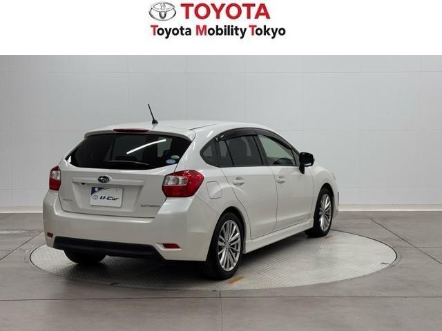 インプレッサスポーツ ２．０ｉ－Ｓアイサイト　２．０ｉ－Ｓアイサイト　運転支援機能　Ｂｌｕｅｔｏｏｔｈ　パナソニック製ナビ　フルセグＴＶ　ＨＩＤライト　スマートキー　レーダークルーズ　純正１７インチアルミ　４ＷＤ　５人乗り　オートエアコン（5枚目）