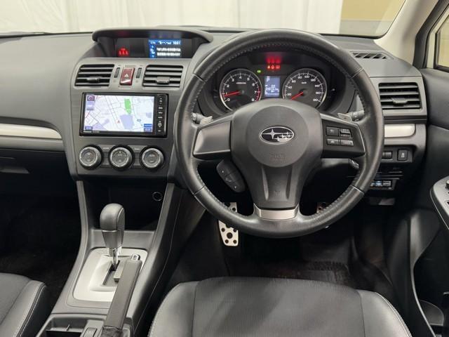 インプレッサスポーツ ２．０ｉ－Ｓアイサイト　２．０ｉ－Ｓアイサイト　運転支援機能　Ｂｌｕｅｔｏｏｔｈ　パナソニック製ナビ　フルセグＴＶ　ＨＩＤライト　スマートキー　レーダークルーズ　純正１７インチアルミ　４ＷＤ　５人乗り　オートエアコン（7枚目）