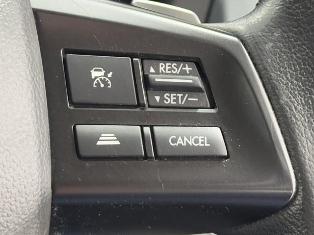 インプレッサスポーツ ２．０ｉ－Ｓアイサイト　２．０ｉ－Ｓアイサイト　運転支援機能　Ｂｌｕｅｔｏｏｔｈ　パナソニック製ナビ　フルセグＴＶ　ＨＩＤライト　スマートキー　レーダークルーズ　純正１７インチアルミ　４ＷＤ　５人乗り　オートエアコン（13枚目）