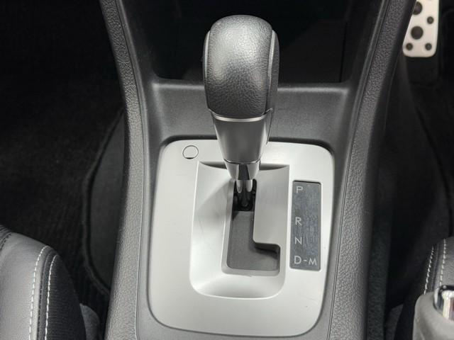 インプレッサスポーツ ２．０ｉ－Ｓアイサイト　２．０ｉ－Ｓアイサイト　運転支援機能　Ｂｌｕｅｔｏｏｔｈ　パナソニック製ナビ　フルセグＴＶ　ＨＩＤライト　スマートキー　レーダークルーズ　純正１７インチアルミ　４ＷＤ　５人乗り　オートエアコン（14枚目）