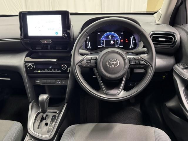 ヤリスクロス Ｇ　トヨタ認定中古車　運転支援機能　衝突被害軽減ブレーキ　車検整備付　レンタカー使用歴　ドライブレコーダー　Ｂｌｕｅｔｏｏｔｈ　ミュージックプレイヤー接続可　ＵＳＢ接続　ＥＴＣ装備　ディスプレイオーディオ（7枚目）