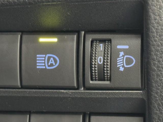 ノア ハイブリッドＳ－Ｇ　トヨタ認定中古車　衝突被害軽減ブレーキ　両側パワースライドドア　ドライブレコーダー　２．０ＥＴＣ　Ｂｌｕｅｔｏｏｔｈオーディオ　ＵＳＢ接続　ミュージックプレイヤー接続可　クルーズコントロール　ＬＥＤ（9枚目）