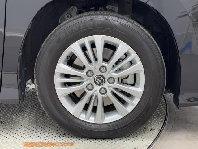 ノア ハイブリッドＳ－Ｇ　トヨタ認定中古車　衝突被害軽減ブレーキ　両側パワースライドドア　ドライブレコーダー　２．０ＥＴＣ　Ｂｌｕｅｔｏｏｔｈオーディオ　ＵＳＢ接続　ミュージックプレイヤー接続可　クルーズコントロール　ＬＥＤ（18枚目）