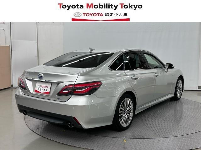 クラウンハイブリッド Ｓ　Ｃパッケージ　トヨタ認定中古車　衝突被害軽減ブレーキ　車検整備付　ドライブレコーダー　ＡＣ１００Ｖ電源　ＥＴＣ２・０　Ｂｌｕｅｔｏｏｔｈ対応　３６０°カメラ　ＬＥＤヘッドライト　メモリーナビゲーション　ＬＥＤ（4枚目）