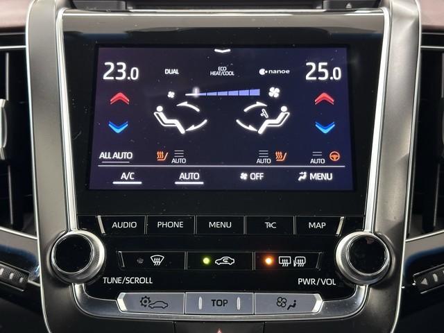 クラウンハイブリッド Ｓ　Ｃパッケージ　トヨタ認定中古車　衝突被害軽減ブレーキ　車検整備付　ドライブレコーダー　ＡＣ１００Ｖ電源　ＥＴＣ２・０　Ｂｌｕｅｔｏｏｔｈ対応　３６０°カメラ　ＬＥＤヘッドライト　メモリーナビゲーション　ＬＥＤ（11枚目）