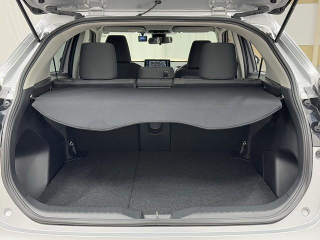 ヤリスクロス ハイブリッドＧ　ＴＳＳ　１００Ｖ　イモビライザー　バックモニタ－　記録簿有　エアコン　インテリキー　フルセグＴＶ　パワーウィンド　ワンオーナ　Ｗエアバック　オートクルーズ　メディアプレイヤー接続　キーフリー　アルミ（17枚目）