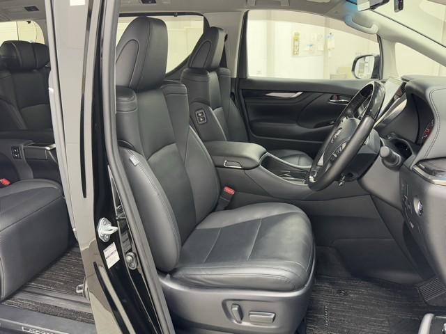 アルファード ３．５ＳＣ　トヨタ認定中古車　運転支援機能　地デジ　ＤＶＤ再生　ＡＣ１００Ｖ電源　前後ドライブレコーダー　メモリーナビ　ＥＴＣ２．０　盗難防止装置　後席用モニター　全周囲カメラ　スマートキー　Ｂｌｕｅｔｏｏｔｈ（17枚目）