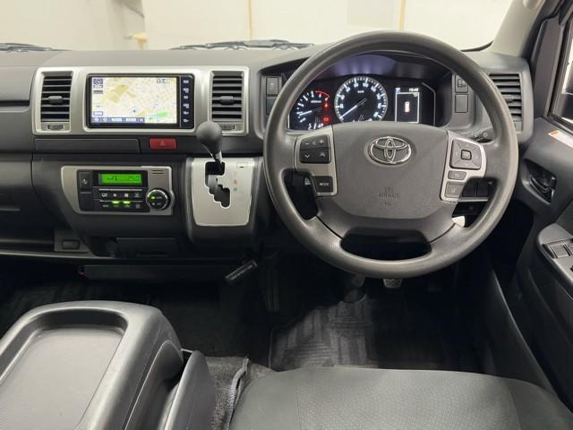 ハイエースバン ロングスーパーＧＬ　トヨタ認定中古車　運転支援機能　Ｂカメラ　ドライブレコーダー　フルセグテレビ　ＤＶＤ視聴可　キーレスエントリー　メモリーナビ　ＥＴＣ２．０　記録簿有　Ｂｌｕｅｔｏｏｔｈ　盗難防止装置　キーレス（6枚目）