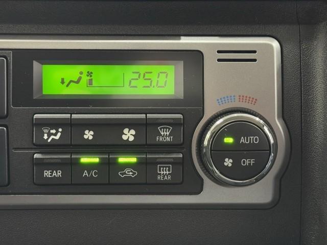 ハイエースバン ロングスーパーＧＬ　トヨタ認定中古車　運転支援機能　Ｂカメラ　ドライブレコーダー　フルセグテレビ　ＤＶＤ視聴可　キーレスエントリー　メモリーナビ　ＥＴＣ２．０　記録簿有　Ｂｌｕｅｔｏｏｔｈ　盗難防止装置　キーレス（13枚目）