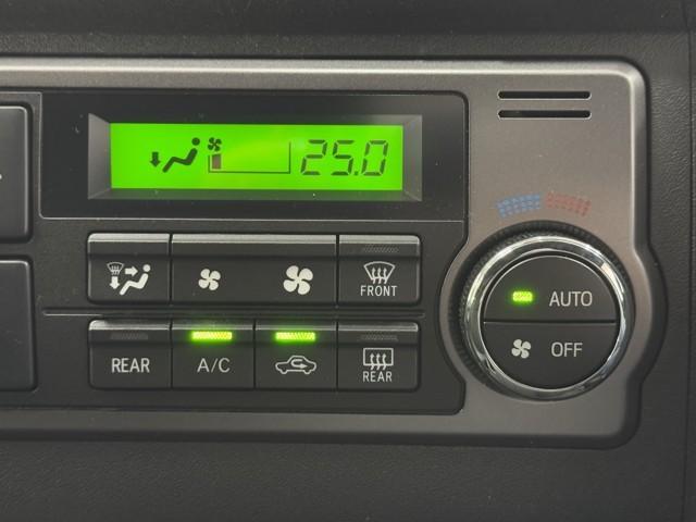 ハイエースバン スーパーＧＬ　ダークプライムＩＩ　トヨタ認定中古車　運転支援機能　衝突回避システム　純正ナビ　フルセグ　ドライブレコーダー　Ｂｌｕｅｔｏｏｔｈ　ドライブレコーダー付　スマートキー　ＬＥＤヘッドライト　両側スライドドア　ワンオーナー車（10枚目）