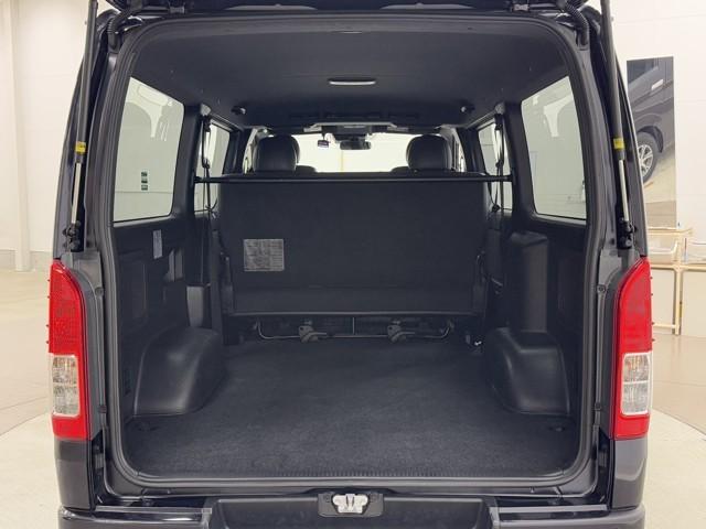 ハイエースバン スーパーＧＬ　ダークプライムＩＩ　トヨタ認定中古車　運転支援機能　衝突回避システム　純正ナビ　フルセグ　ドライブレコーダー　Ｂｌｕｅｔｏｏｔｈ　ドライブレコーダー付　スマートキー　ＬＥＤヘッドライト　両側スライドドア　ワンオーナー車（18枚目）