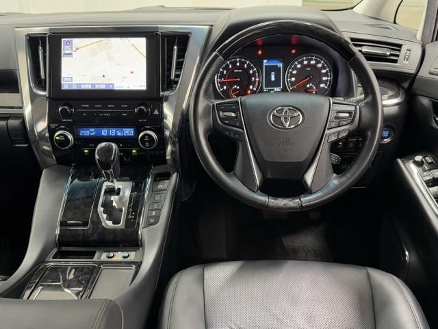 アルファード ２．５Ｓ　Ｃパッケージ　トヨタ認定中古車　運転支援機能　プリクラッシュセーフティー　１００Ｖ電源　地デジＴＶ　ワンオーナー　メモリナビ　ドラレコ　パワーシート　ＥＴＣ２．０　後席モニター　ＬＥＤヘッドライト　４ＷＤ（6枚目）