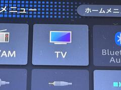 ＴＶが見れるチューナーを装備しています。　新しい車でも付いていないことで、ＴＶが見れない事も多々あるので要チェックです。 7