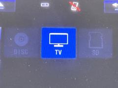 ＴＶが見れるチューナーを装備しています。　新しい車でも付いていないことで、ＴＶが見れない事も多々あるので要チェックです。 7